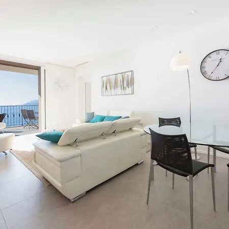 3 125 M2 Avec Vue Exceptionnelle Face A La * Cannes